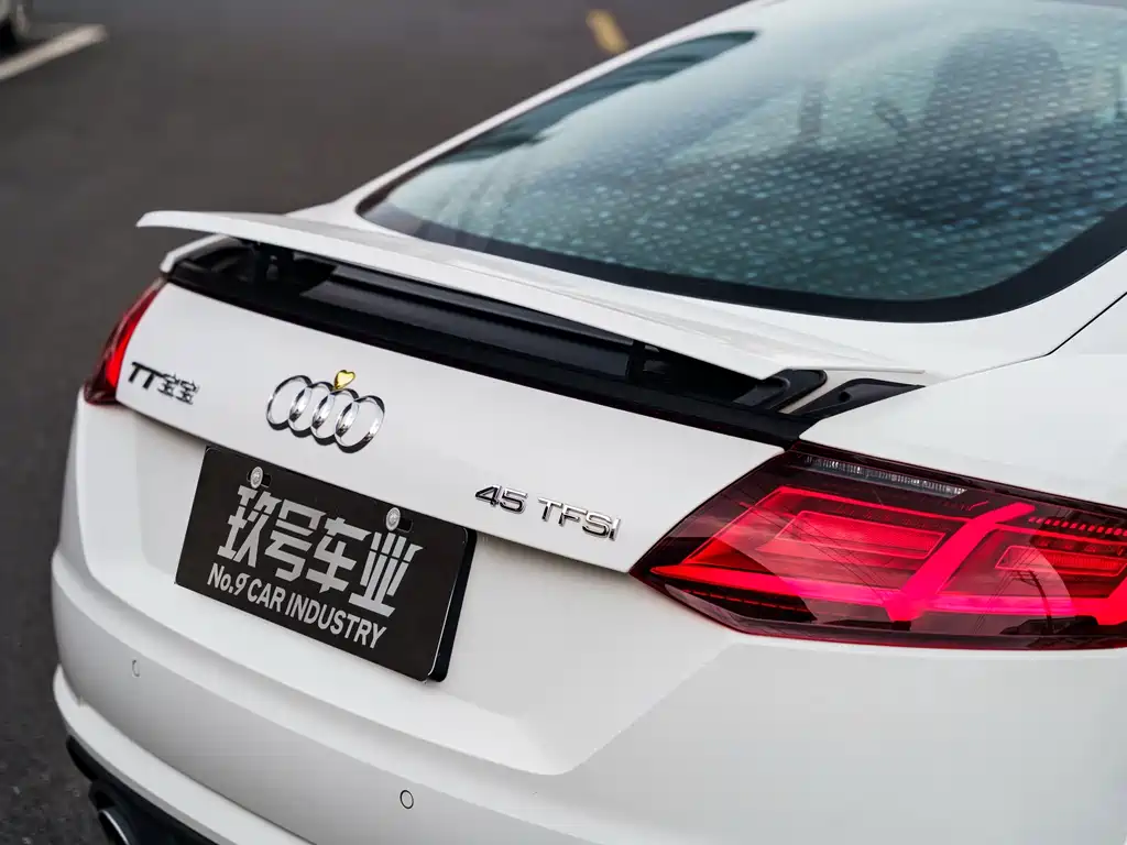 Audi TT 2015 — фото 7