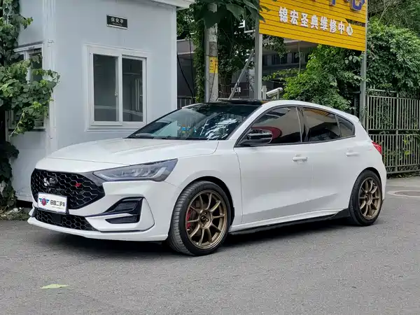 Ford Focus 2023