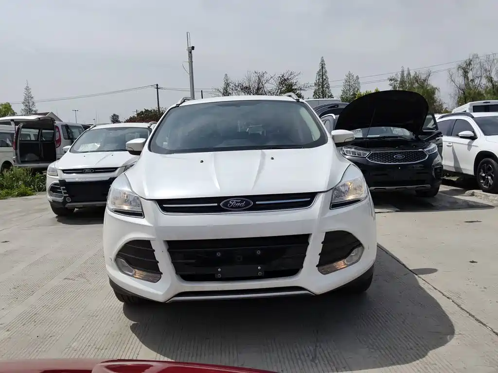 Ford Kuga 2016