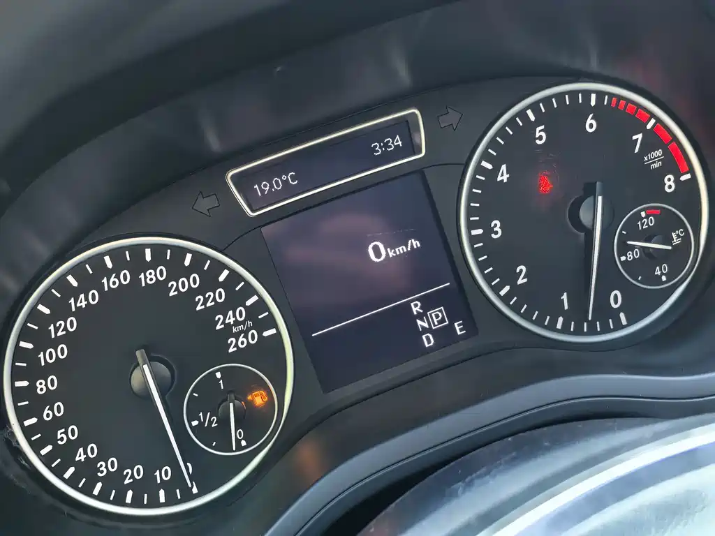 Mercedes-Benz B-Class 2013 — фото 10