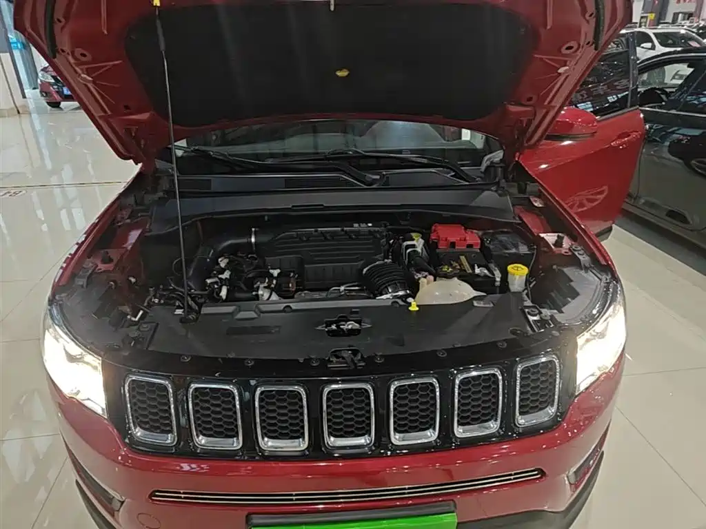 Jeep Compass 2020 — фото 20