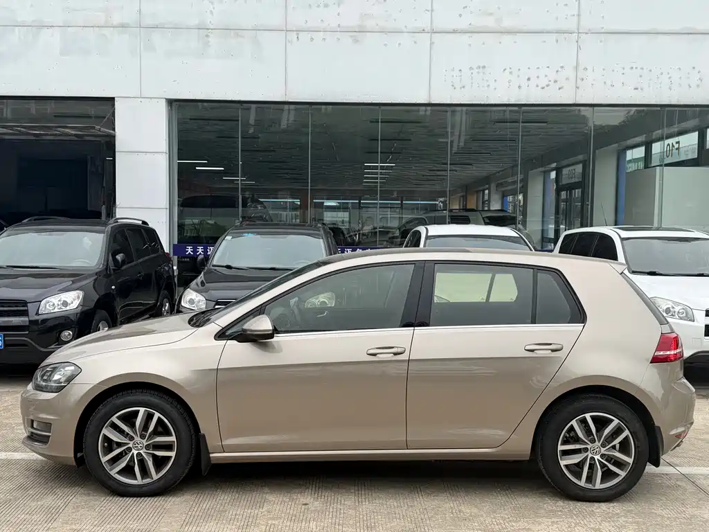 Volkswagen Golf 2014