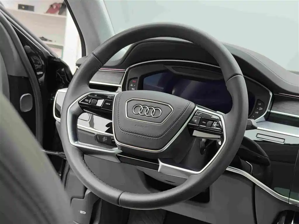 Audi A8 2025 — фото 15