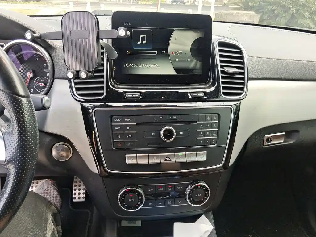Mercedes-Benz GLE 2016