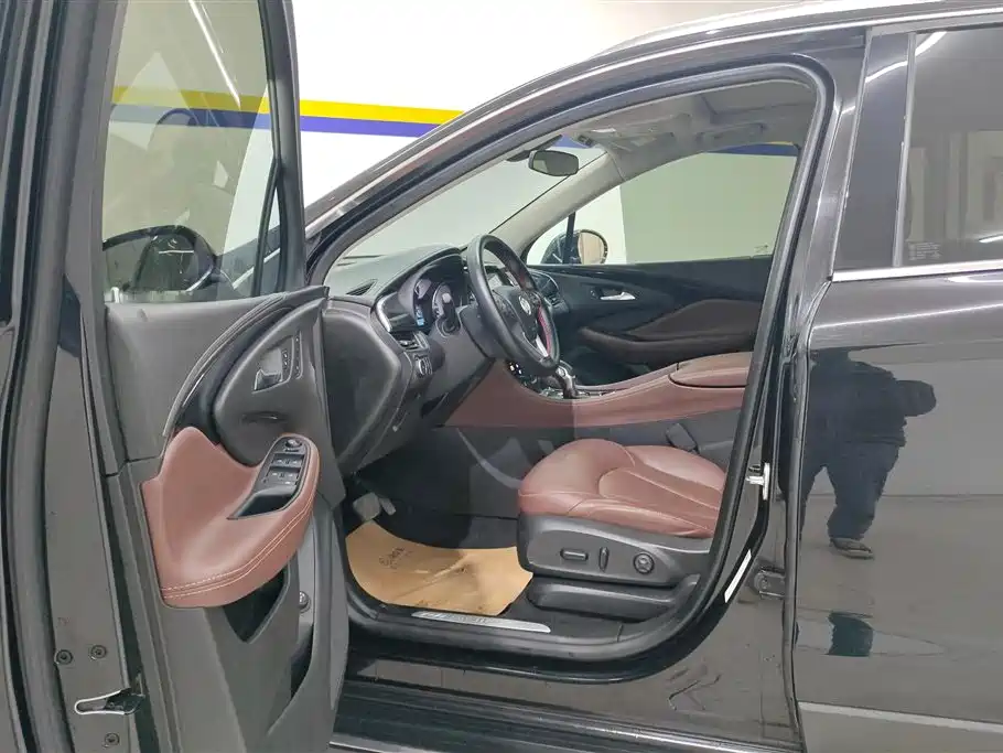 Buick Envision Plus 2020 — фото 9