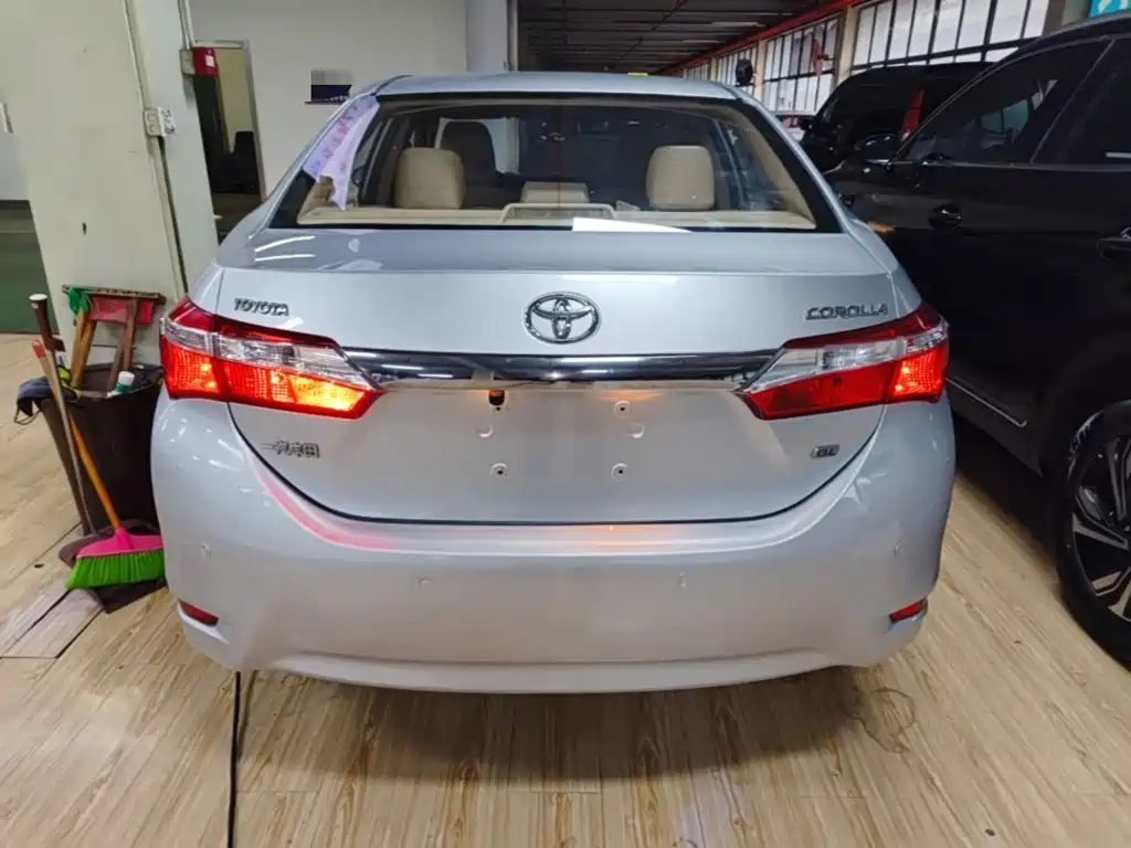 Toyota Corolla 2015