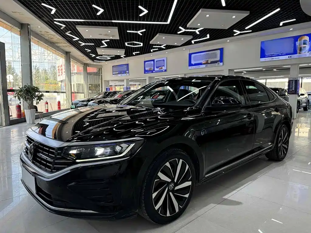 Volkswagen Passat 2023