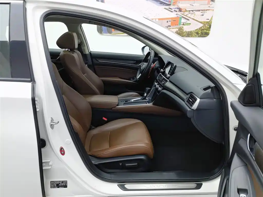 Honda Inspire 2018 — фото 23