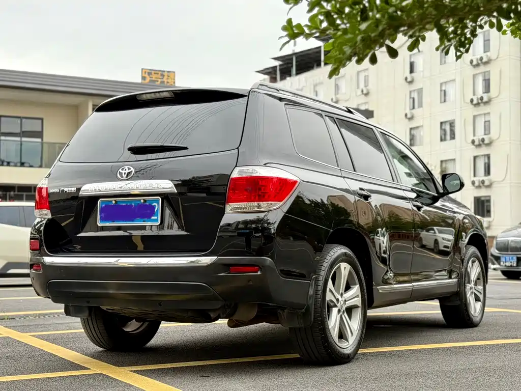 Toyota Highlander 2014 — фото 12