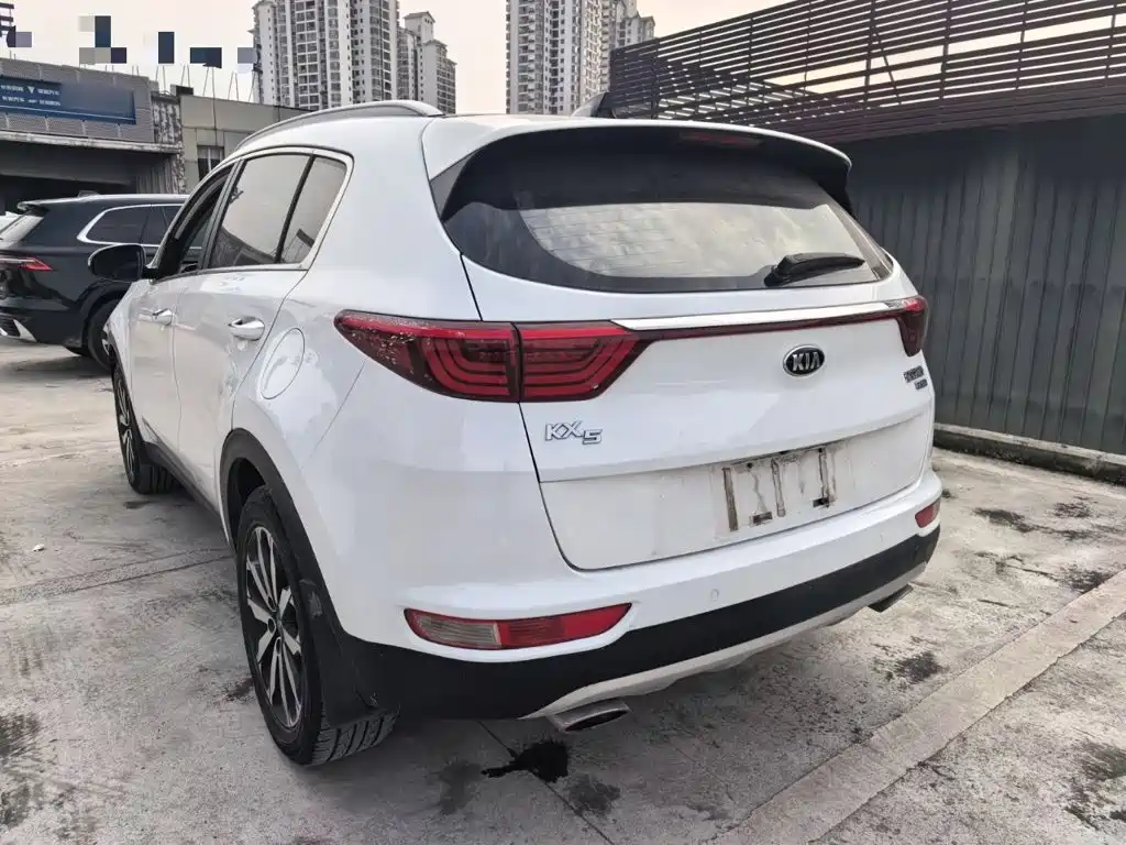 Kia KX5 2016 — фото 5