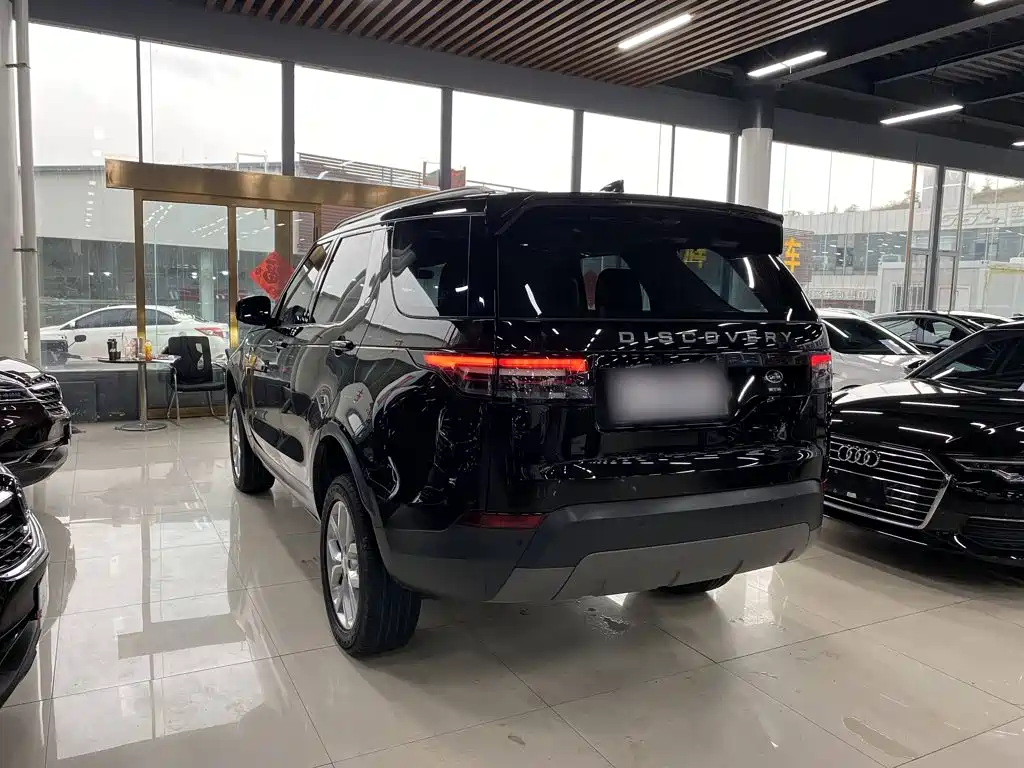 Land Rover Discovery 2018 — фото 10