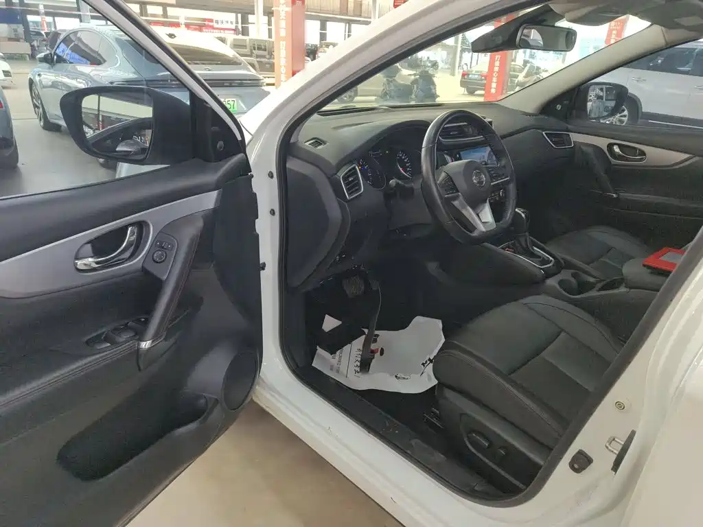 Nissan Qashqai 2023 — фото 12