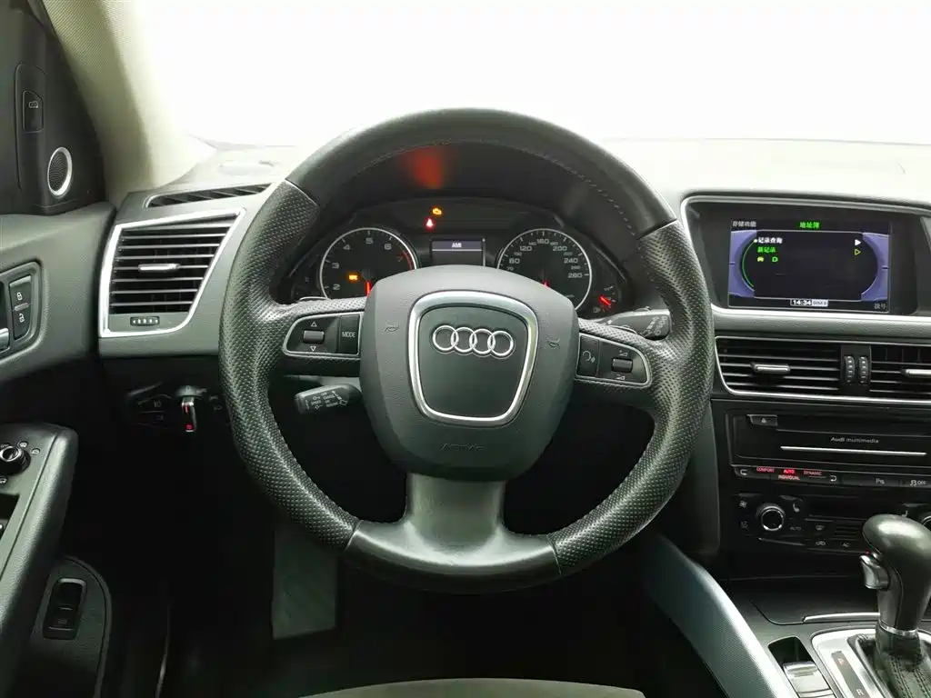 Audi Q5 2012 — фото 14