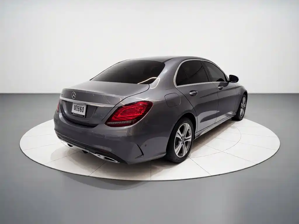 Mercedes-Benz C-Class 2020