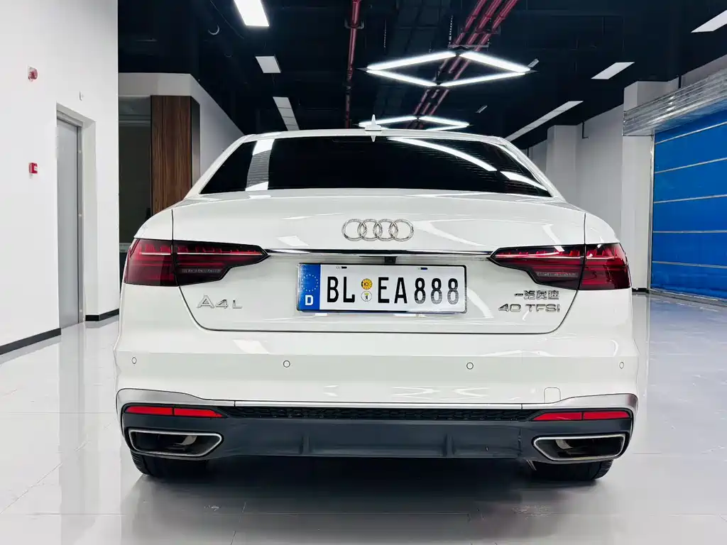 Audi A4L 2020 — фото 9