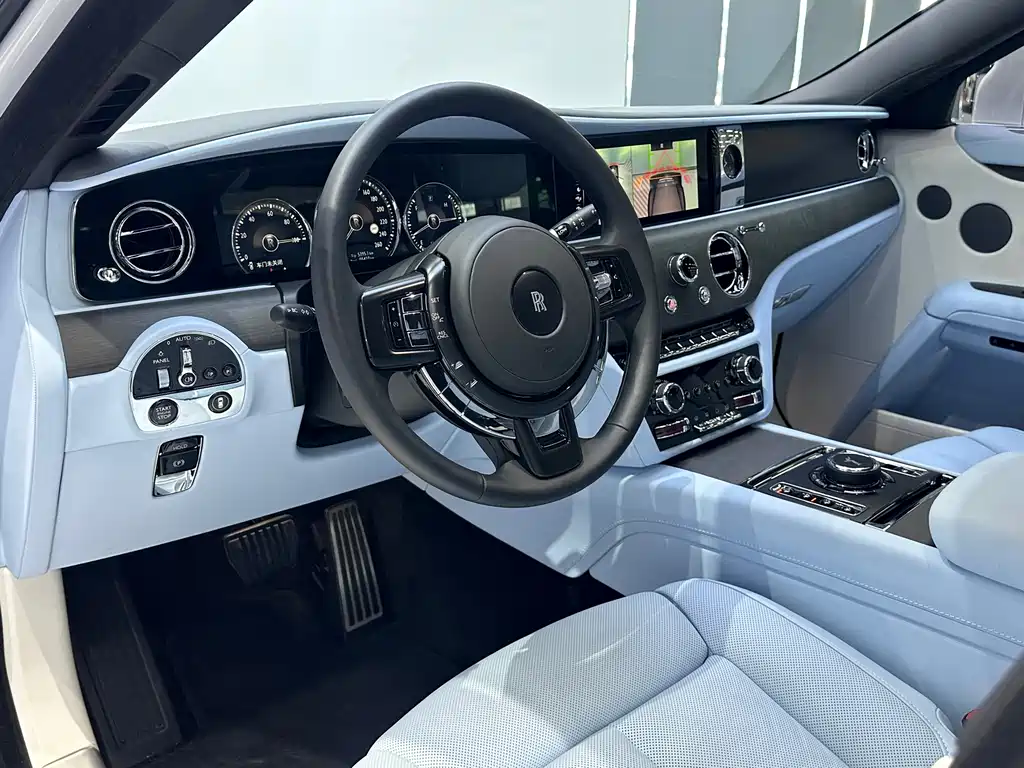 Rolls-Royce Ghost 2025 — фото 15