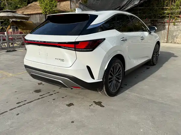 Lexus RX 2023