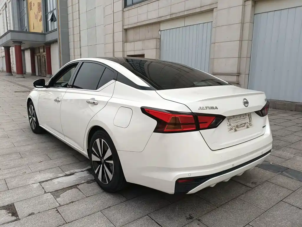 Nissan Teana 2022 — фото 23