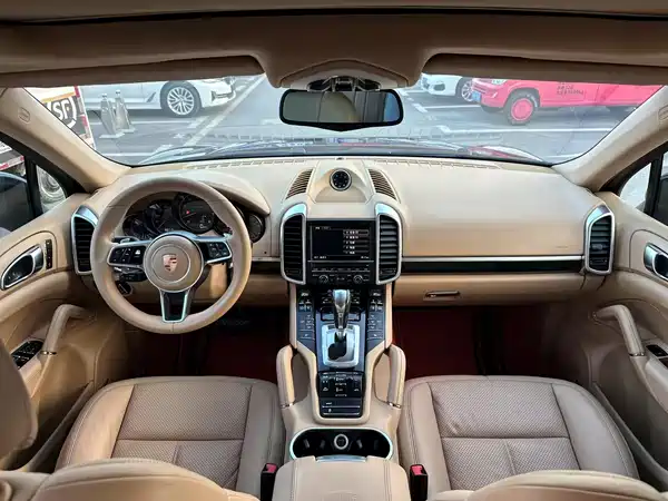 Porsche Cayenne 2014