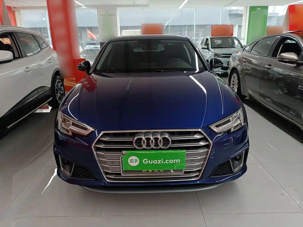 Audi A4L 2020