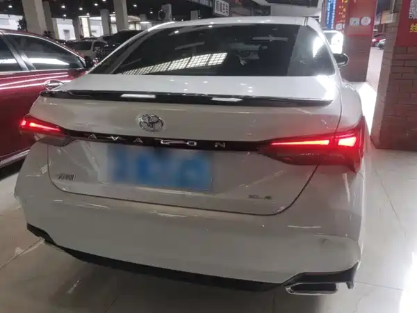 Toyota Avalon 2019