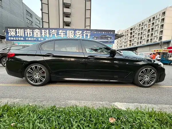 BMW 5 Series 2019