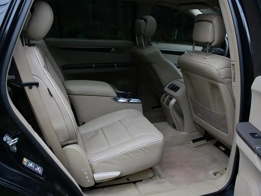 Mercedes-Benz R-Class 2016 — фото 11