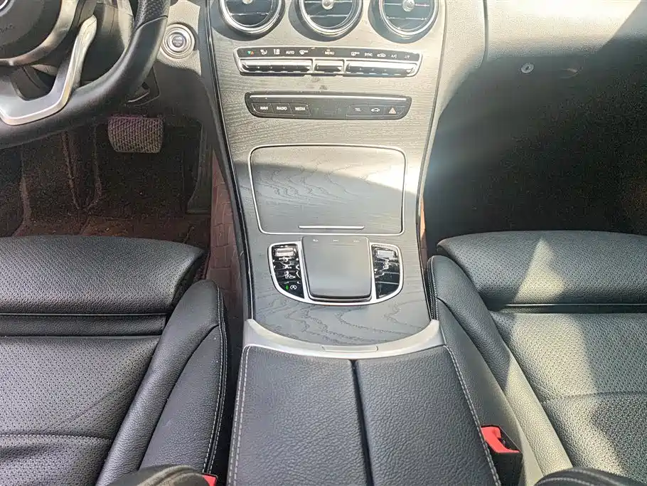 Mercedes-Benz C-Class 2020 — фото 16