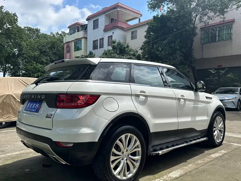 Landwind X7 2016 — фото 6