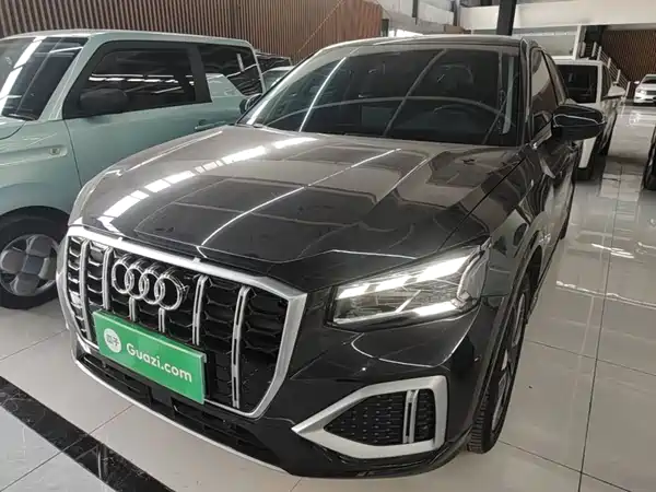 Audi Q2L 2023