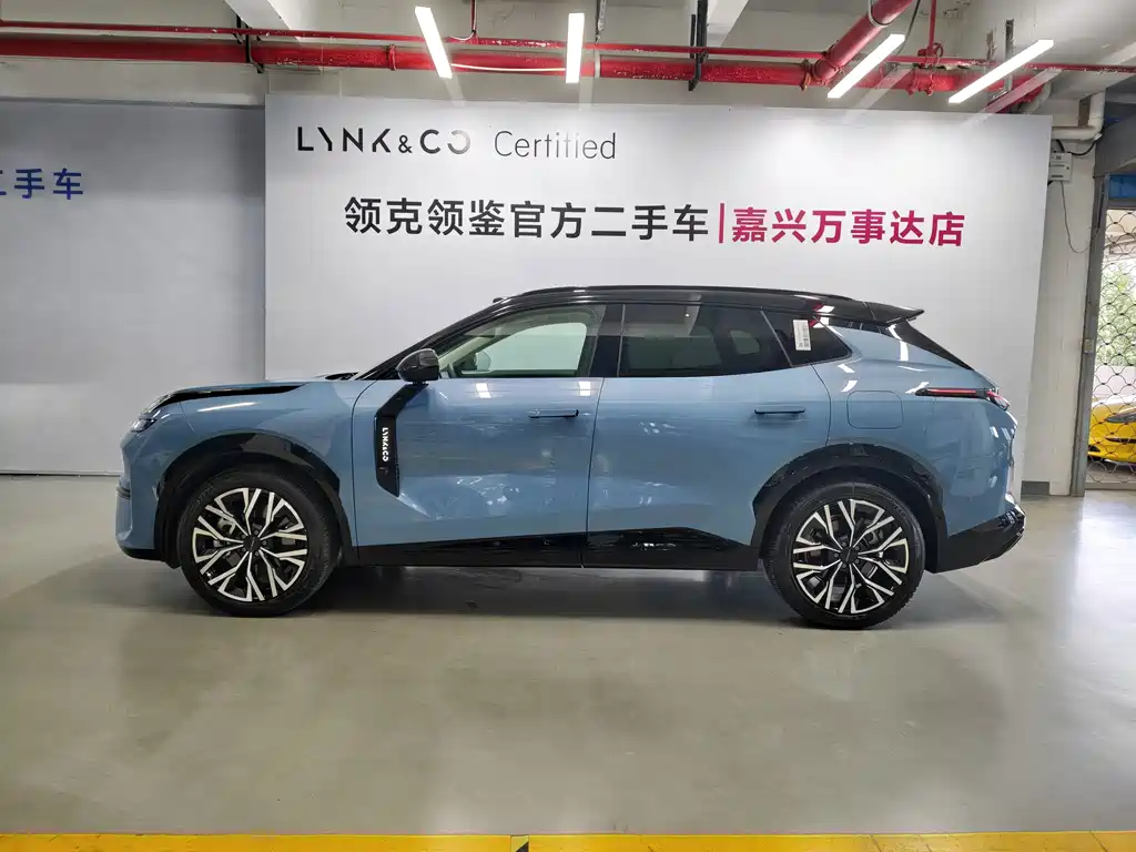 Lynk & Co 08 EM-P 2025 — фото 11