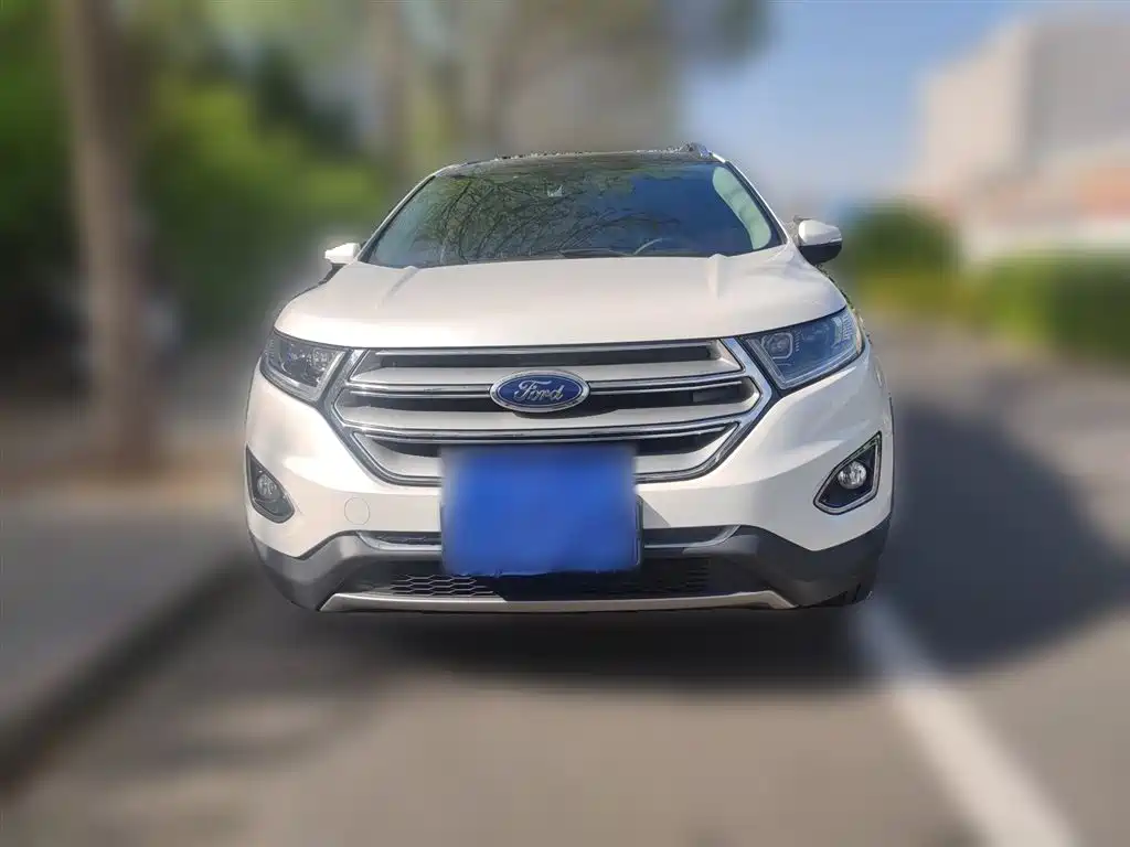 Ford Edge 2018 — фото 24