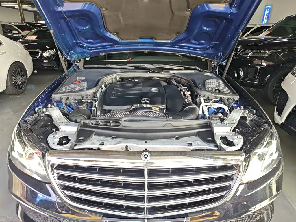 Mercedes-Benz E-Class 2020 — фото 20