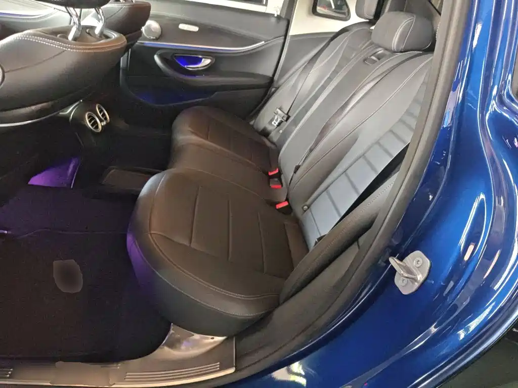 Mercedes-Benz E-Class 2020 — фото 17