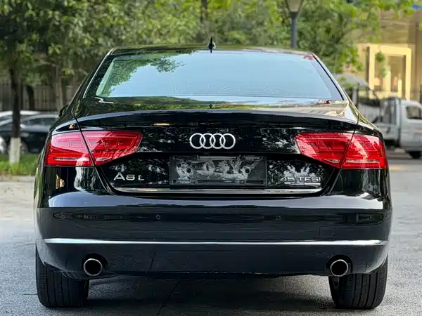 Audi A8 2013