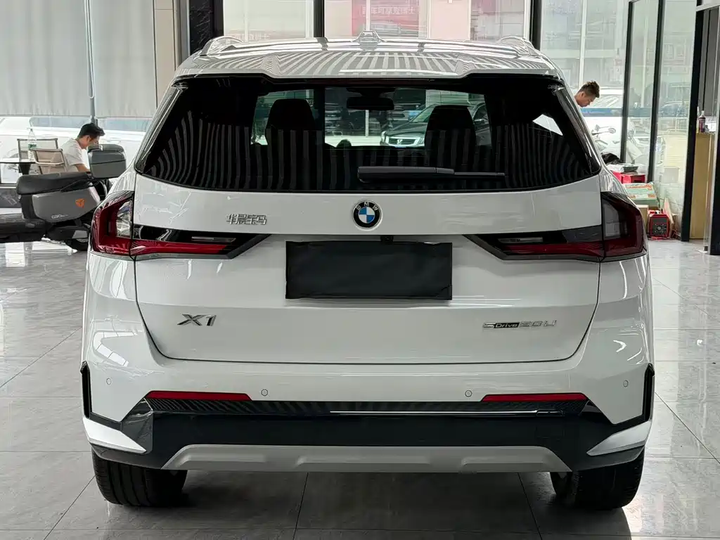 BMW X1 2024 — фото 11