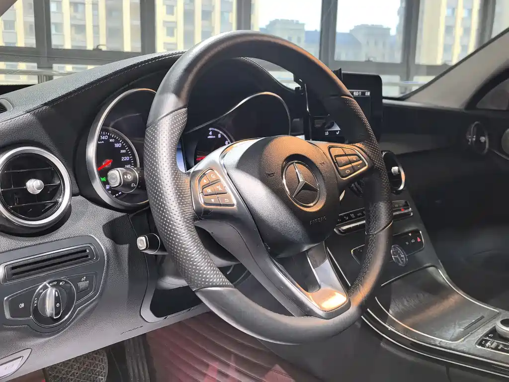 Mercedes-Benz C-Class 2015 — фото 7