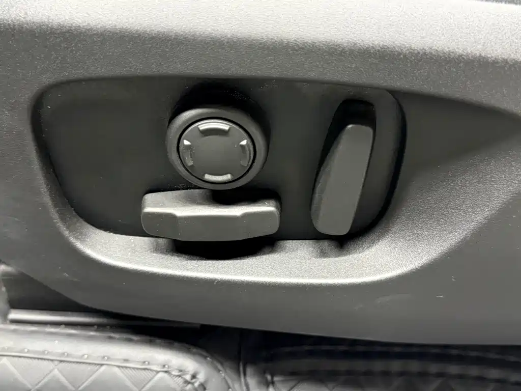 Land Rover Discovery Sport 2019 — фото 16