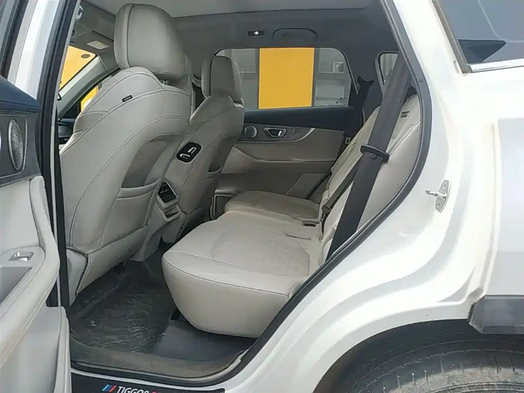 Chery Tiggo 8 PRO NEV 2023 — фото 17