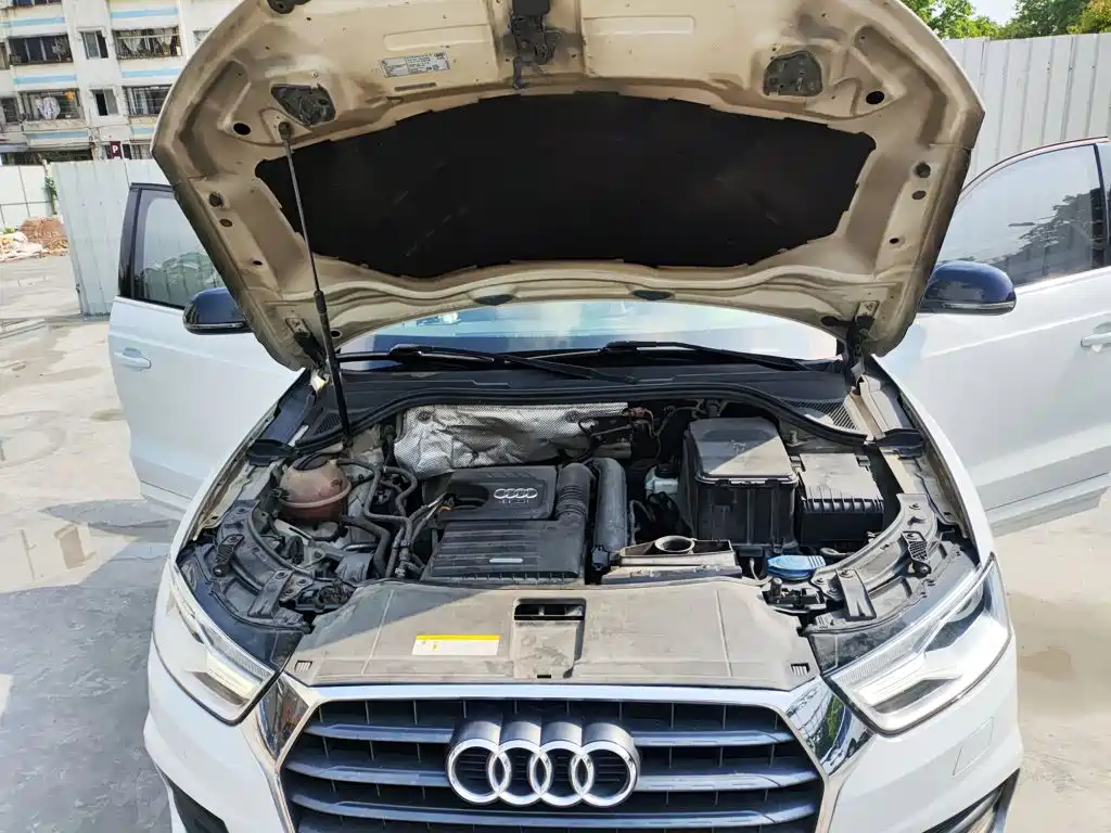 Audi Q3 2016 — фото 16