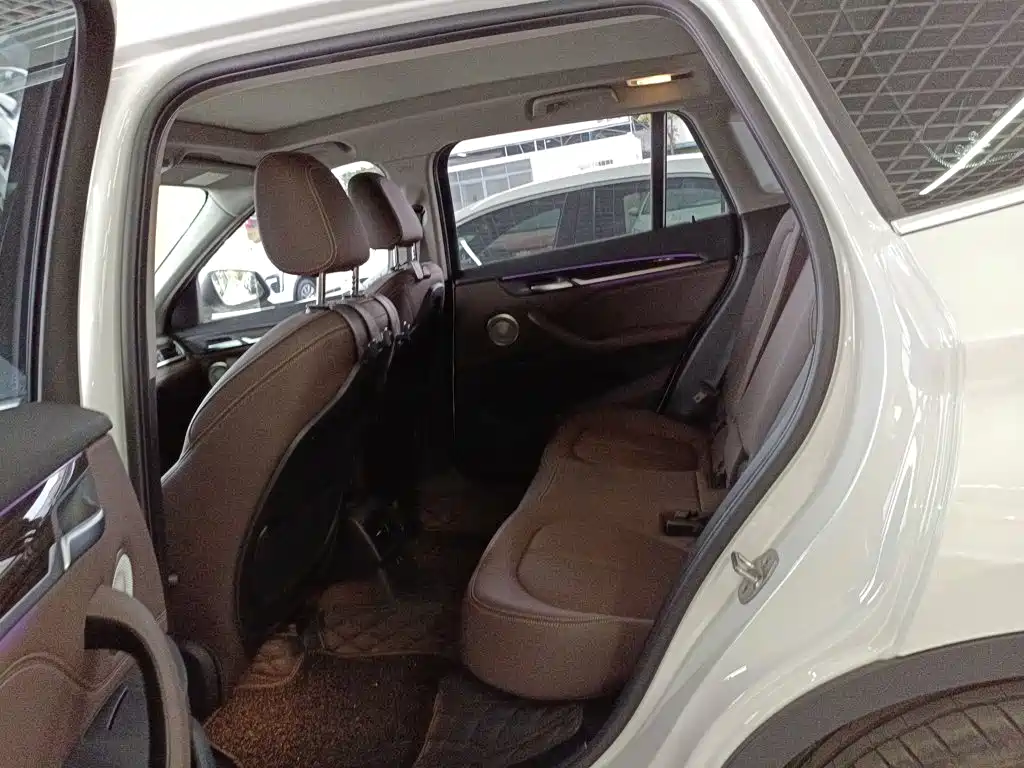 BMW X1 2022 — фото 13