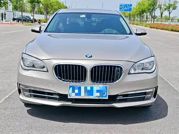 BMW 7 Series 2015
