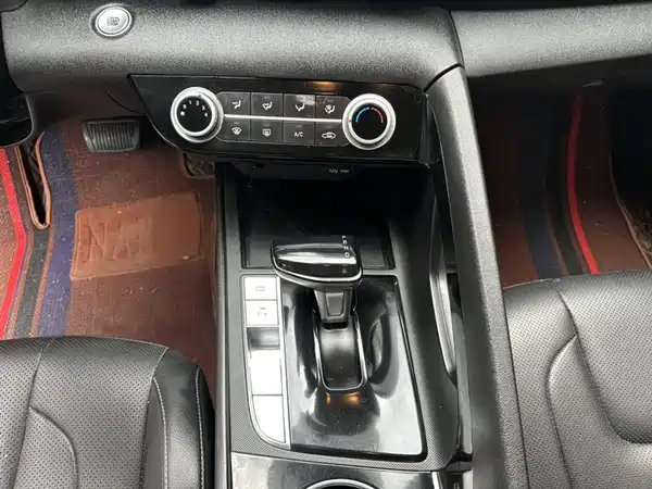 Hyundai Elantra 2021