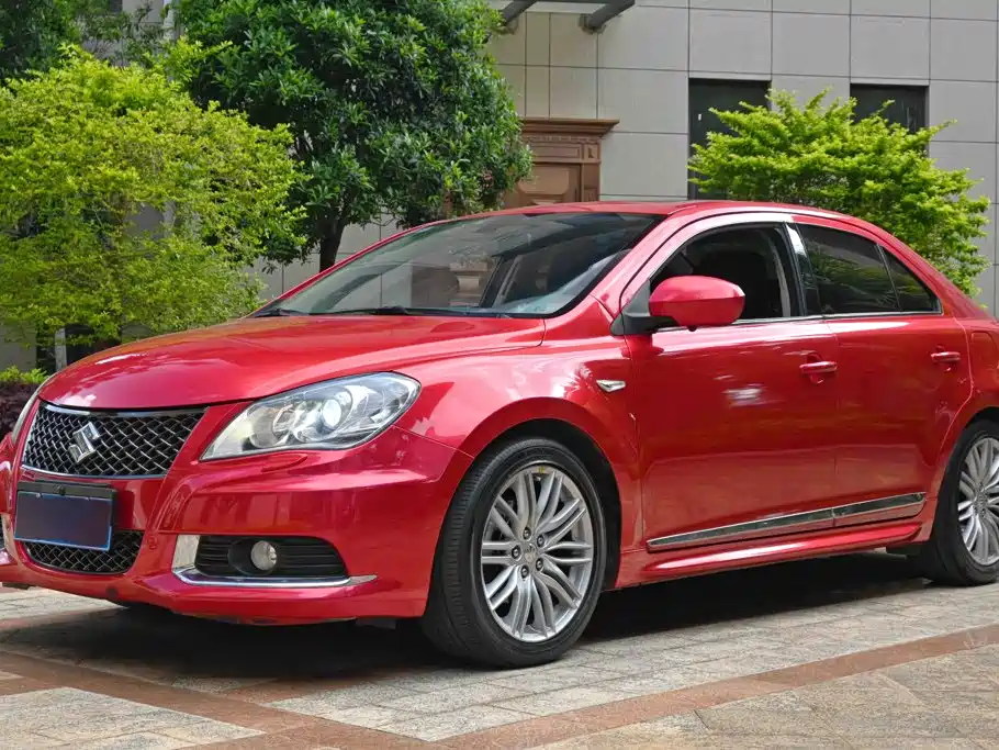 Suzuki Kizashi 2016 — фото 2