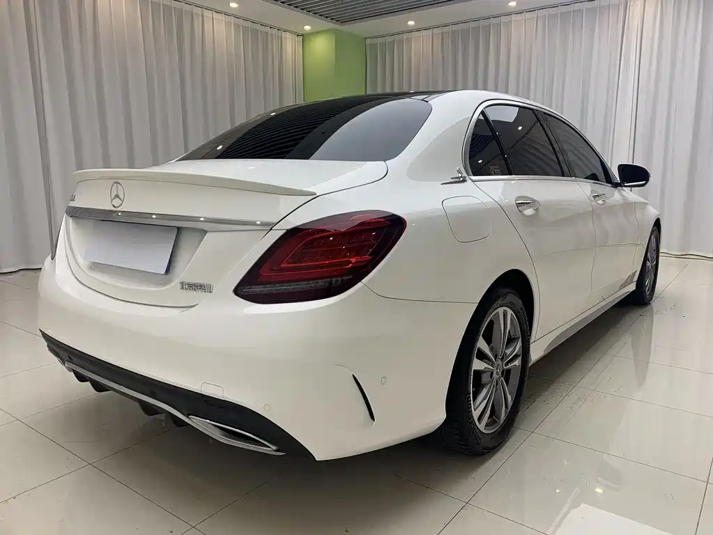 Mercedes-Benz C-Class 2021 — фото 16