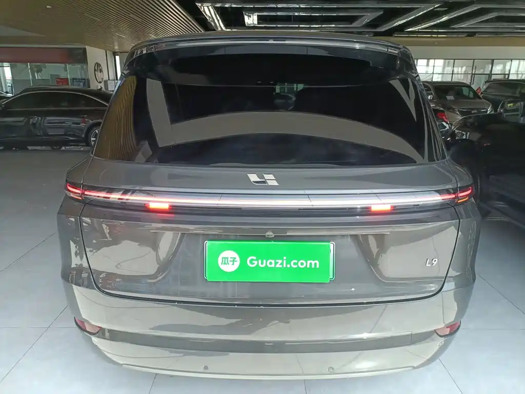 Li Auto Li L9 2025
