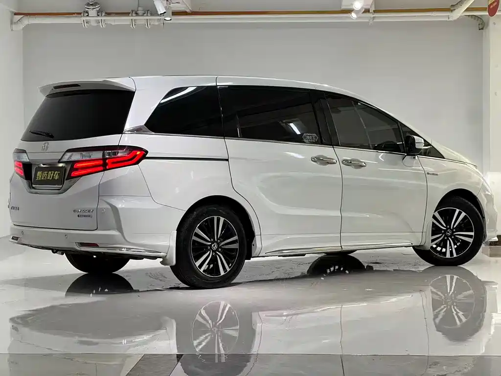 Honda Odyssey 2019 — фото 8