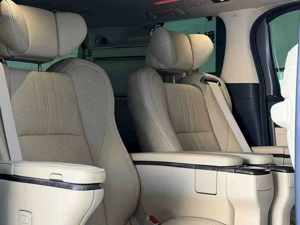 Toyota Vellfire 2021 — фото 8