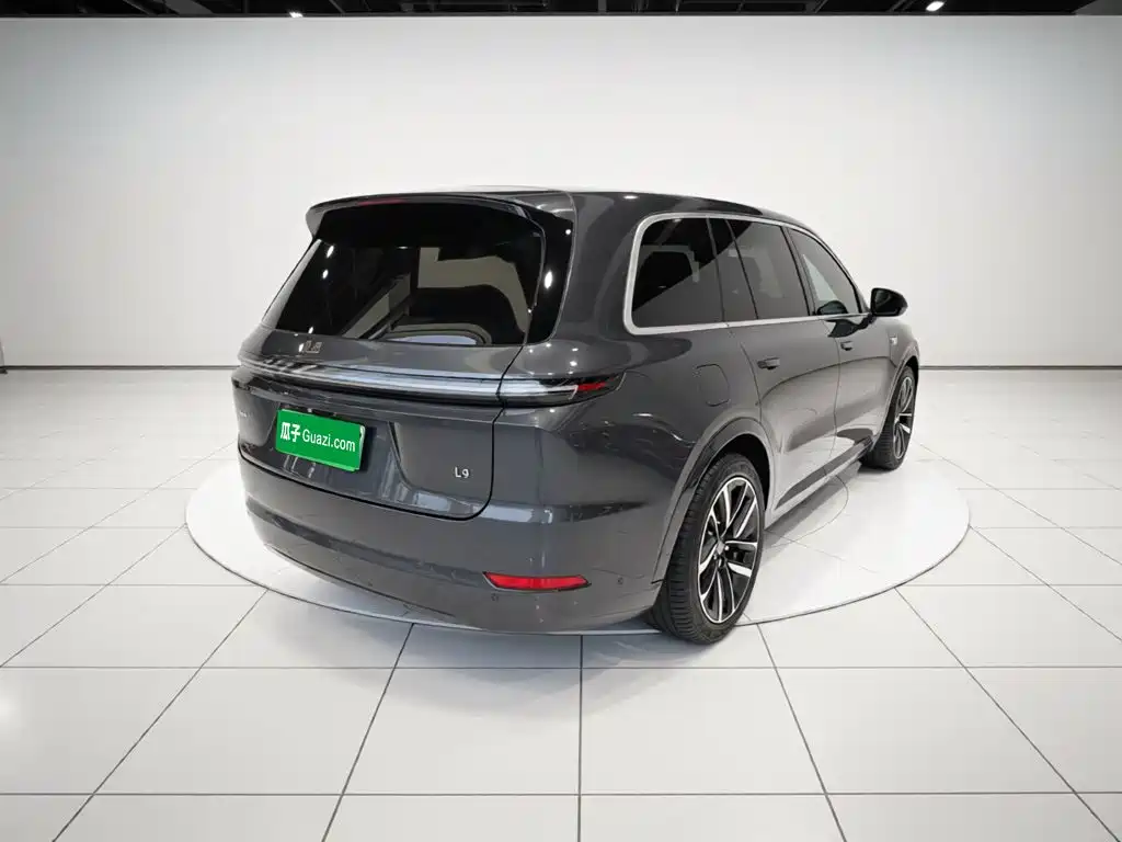Li Auto Li L9 2025