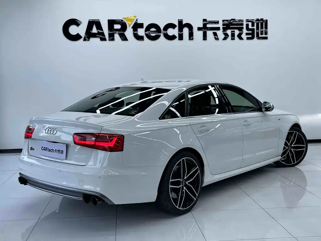 Audi S6 2014 — фото 23